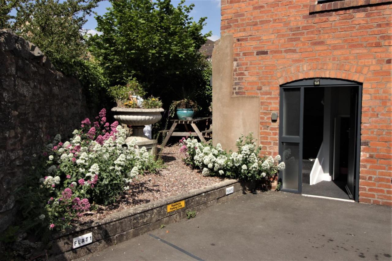 1 Fox Studios Much Wenlock Exterior photo